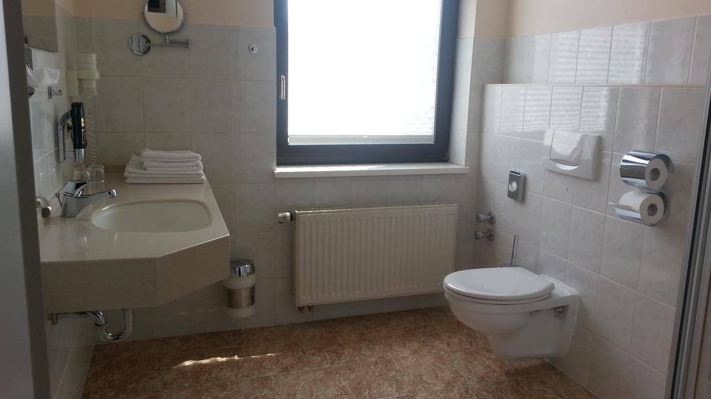 Teichhotel Schmalkalden Ruang foto