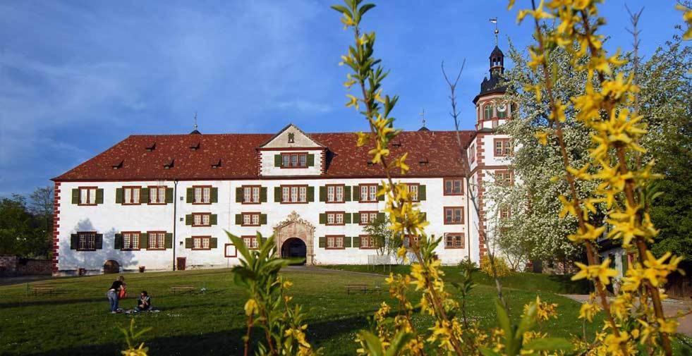 Teichhotel Schmalkalden Bagian luar foto